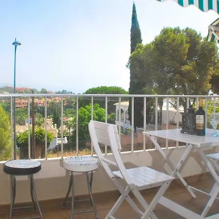 Banus Beach Apartament *